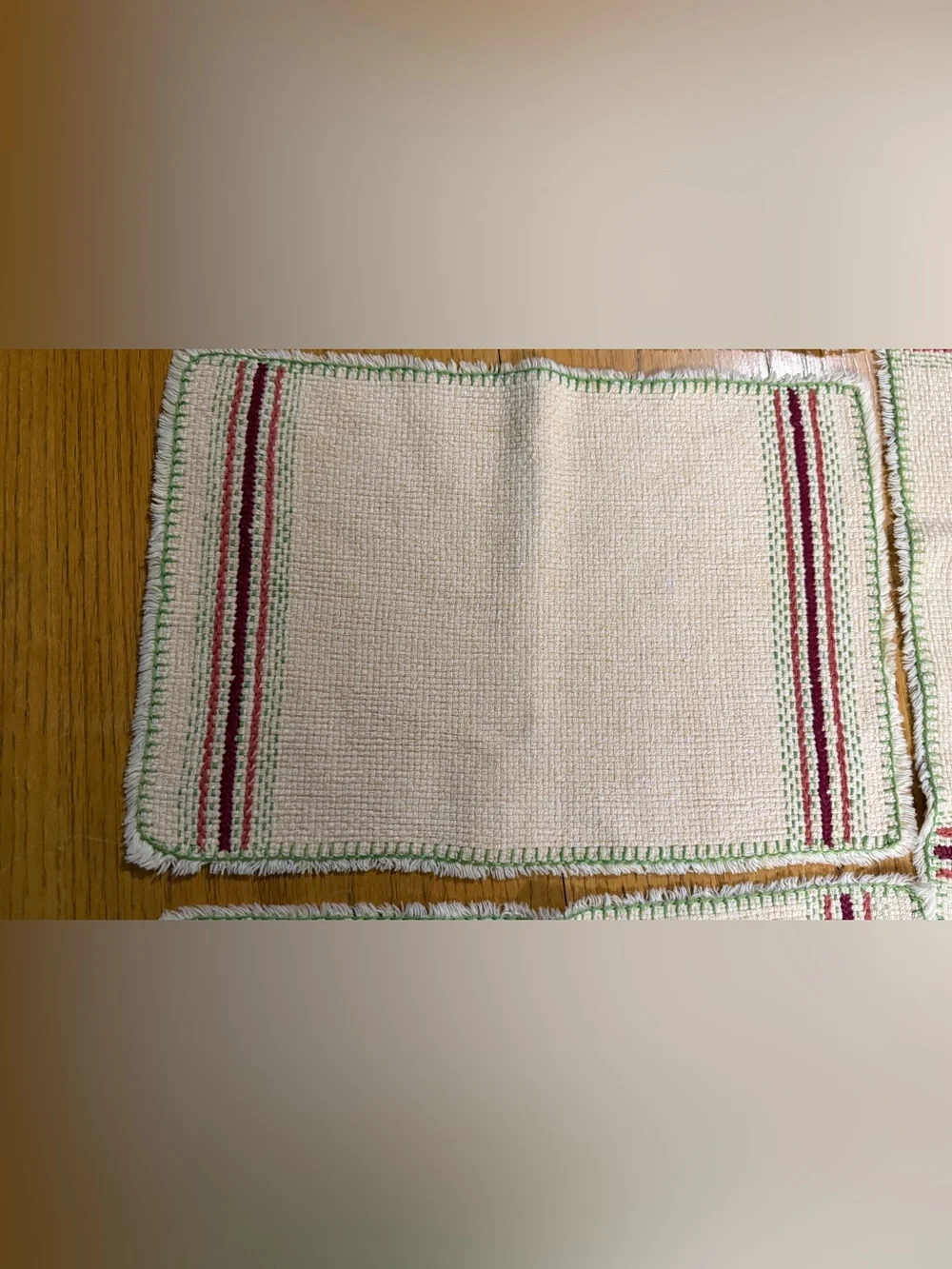 Vintage Woven Cotton Placemats Set 4 Cream Red Green Cottagecore Farmhouse